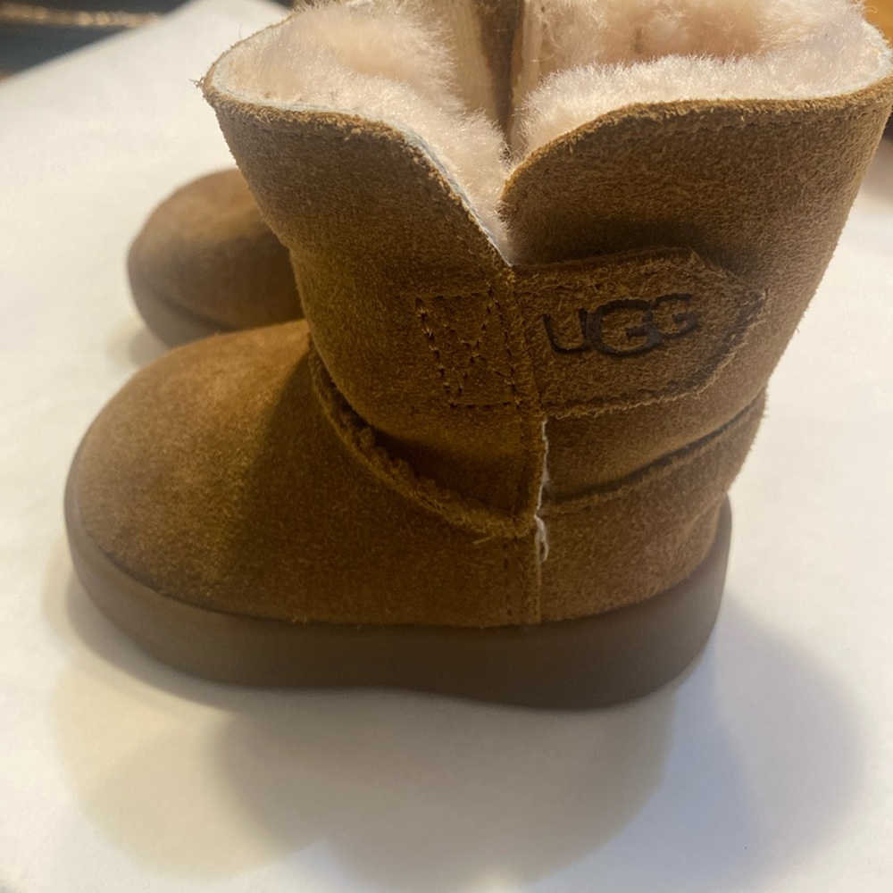 Uggs toddler boots